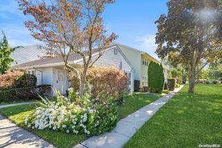 51 Whalers Cove, Babylon, NY 11702