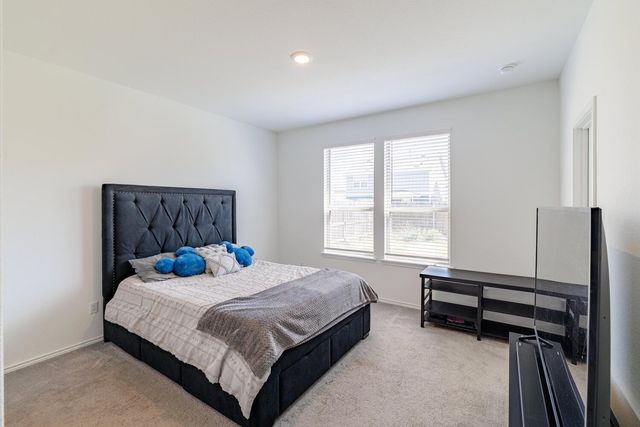 1620 Holly Lake DR, Leander, TX 78641