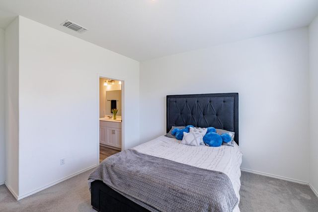 1620 Holly Lake DR, Leander, TX 78641