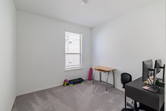 1620 Holly Lake DR, Leander, TX 78641