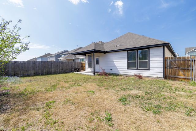 1620 Holly Lake DR, Leander, TX 78641