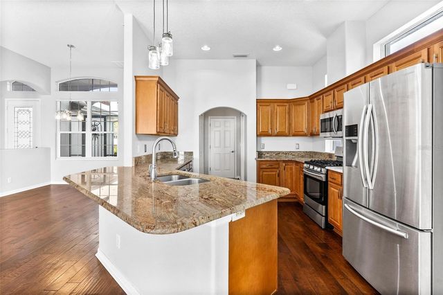 5565 BOUNTY CIRCLE, Tavares, FL 32778