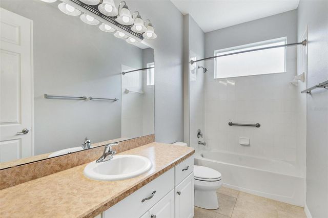 5565 BOUNTY CIRCLE, Tavares, FL 32778