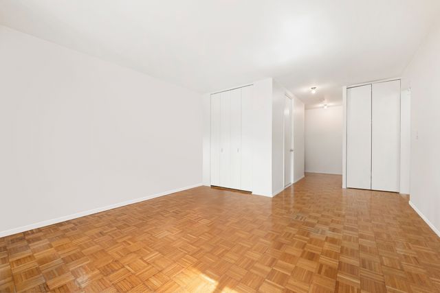 235 E 40th St Apt 9I, New York City, NY 10016