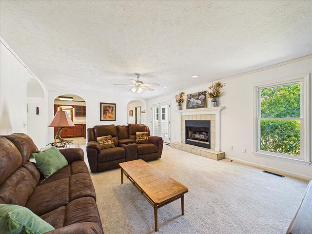 30 Redwood Drive, Aiken, SC 29803