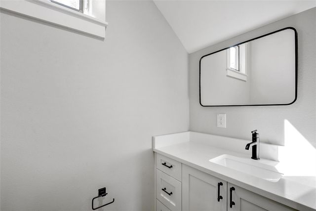 1903 Pennsylvania Ave 2, Austin, TX 78702