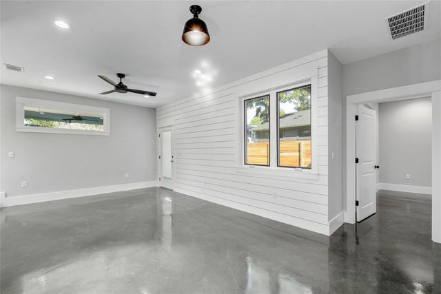 1903 Pennsylvania Ave 2, Austin, TX 78702