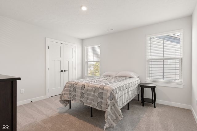 250 McNair Road, Whiteland, IN 46184