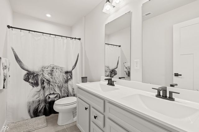 250 McNair Road, Whiteland, IN 46184