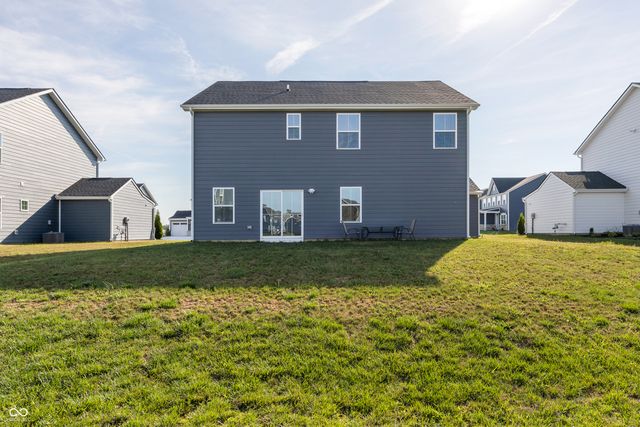 250 McNair Road, Whiteland, IN 46184