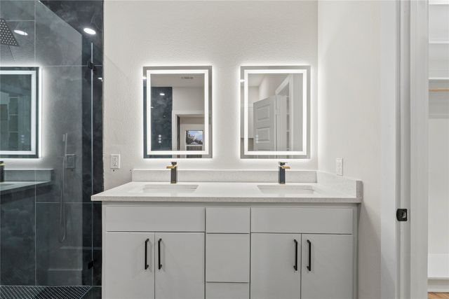 1420 Morrell Avenue, Dallas, TX 75203