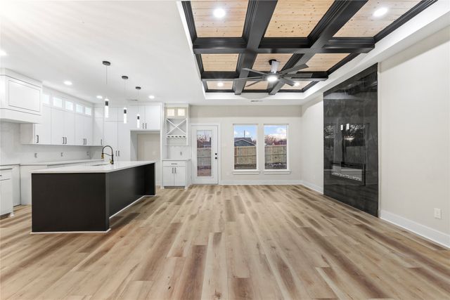 1420 Morrell Avenue, Dallas, TX 75203