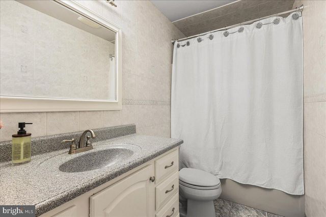 47 COTTONWOOD DR, Jackson, NJ 08527