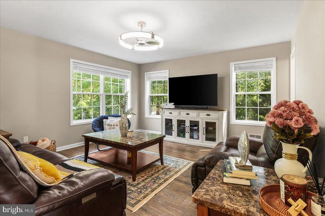 47 COTTONWOOD DR, Jackson, NJ 08527
