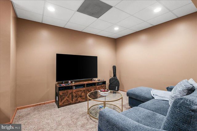 47 COTTONWOOD DR, Jackson, NJ 08527