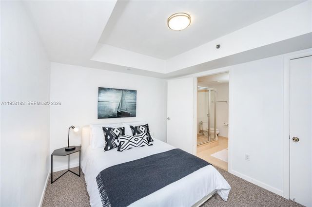 50 Biscayne Blvd 4104, Miami, FL 33132