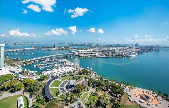 50 Biscayne Blvd 4104, Miami, FL 33132