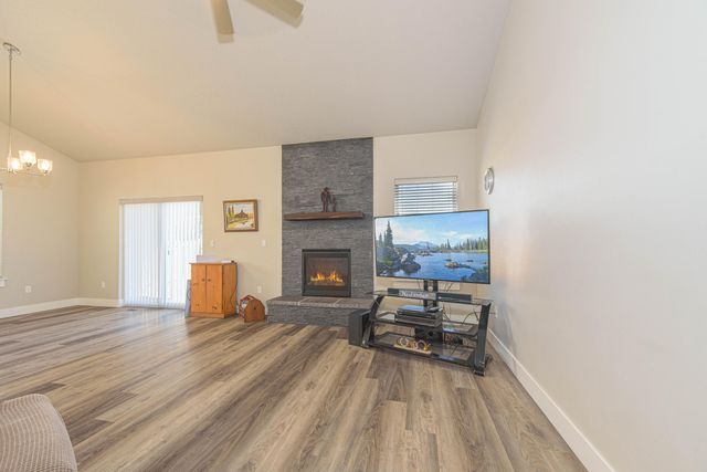 16662 Cabin Lake Lane, La Pine, OR 97739