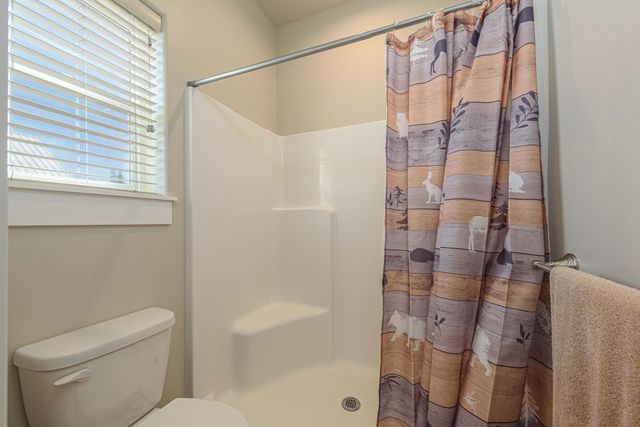16662 Cabin Lake Lane, La Pine, OR 97739