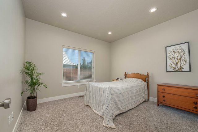 16662 Cabin Lake Lane, La Pine, OR 97739