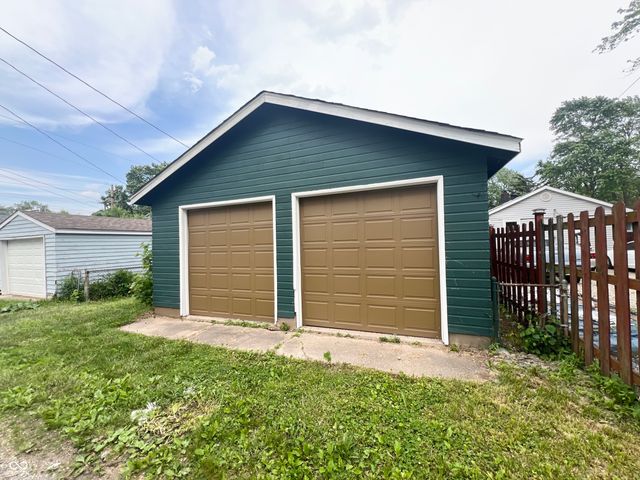946 N Somerset Avenue, Indianapolis, IN 46222