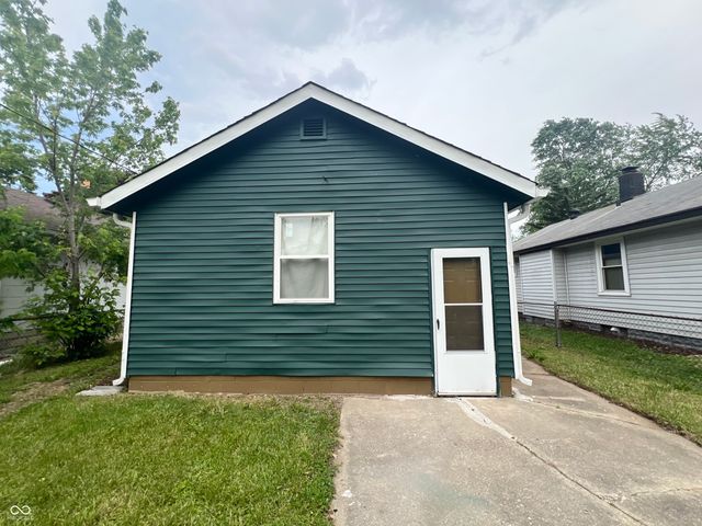 946 N Somerset Avenue, Indianapolis, IN 46222