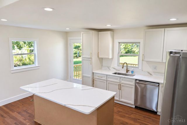 2532 St Rt 28, Goshen Twp, OH 45162