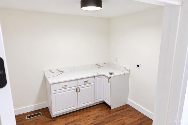 2532 St Rt 28, Goshen Twp, OH 45162