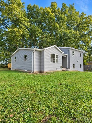 2532 St Rt 28, Goshen Twp, OH 45162