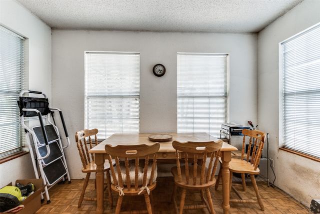 18025 County Road 4052, Kemp, TX 75143