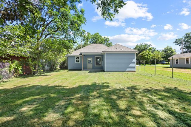 516 Florence, Denison, TX 75020