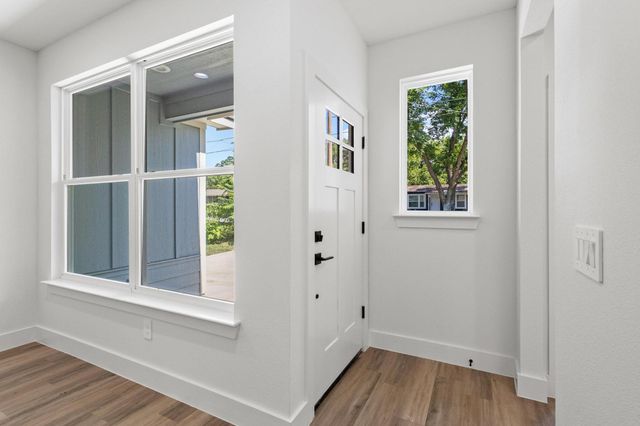 516 Florence, Denison, TX 75020