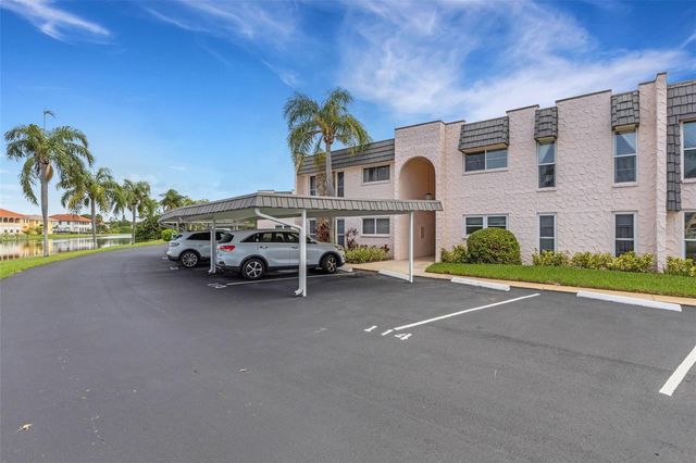 114 FERNWOOD CIRCLE 114, Seminole, FL 33777