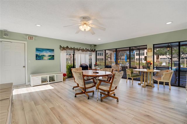 114 FERNWOOD CIRCLE 114, Seminole, FL 33777