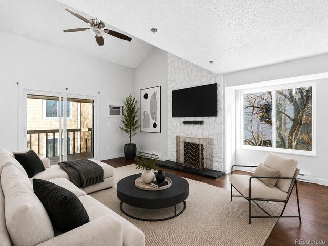 4062 S Atchison Way 302, Aurora, CO 80014