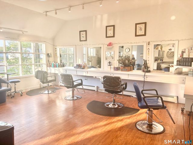 604 Middle Turnpike East, Manchester, CT 06040