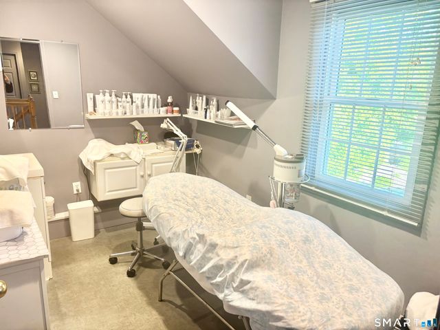 604 Middle Turnpike East, Manchester, CT 06040
