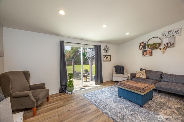 8679 Depot Road, Lynden, WA 98264