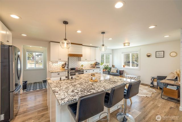 8679 Depot Road, Lynden, WA 98264
