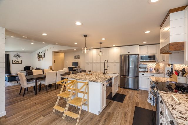 8679 Depot Road, Lynden, WA 98264