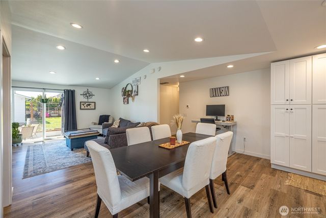 8679 Depot Road, Lynden, WA 98264