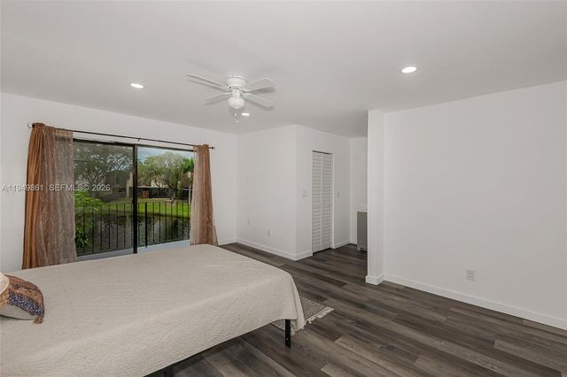 1501 NW 90th Way 1501, Pembroke Pines, FL 33024