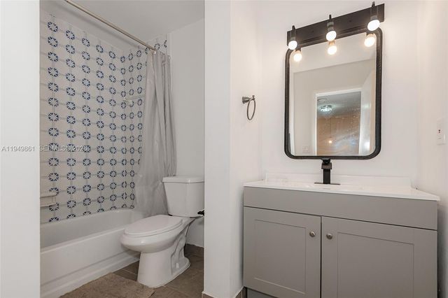 1501 NW 90th Way 1501, Pembroke Pines, FL 33024