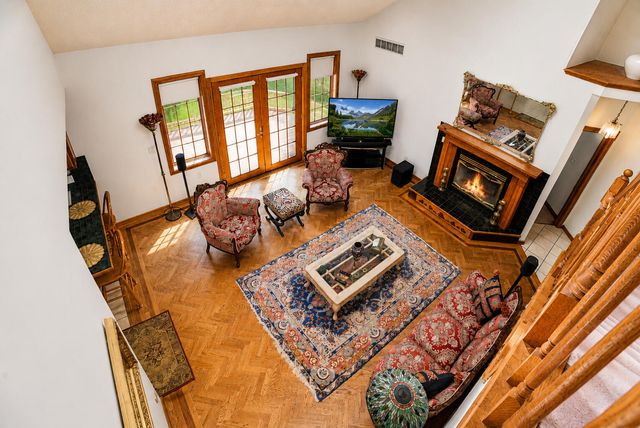 643 N 50 W, Valparaiso, IN 46385