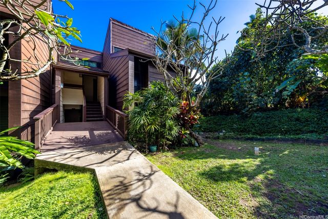 51-636 Kamehameha Highway 115, Kaaawa, HI 96730