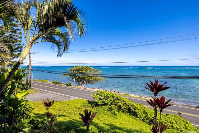 51-636 Kamehameha Highway 115, Kaaawa, HI 96730