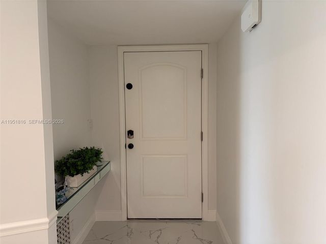 3101 NE 47th Ct 303, Fort Lauderdale, FL 33308