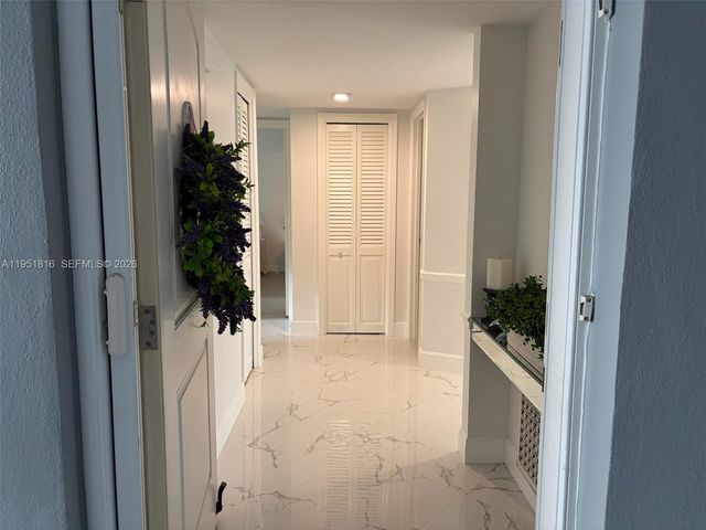 3101 NE 47th Ct 303, Fort Lauderdale, FL 33308