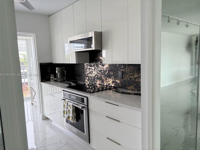 3101 NE 47th Ct 303, Fort Lauderdale, FL 33308