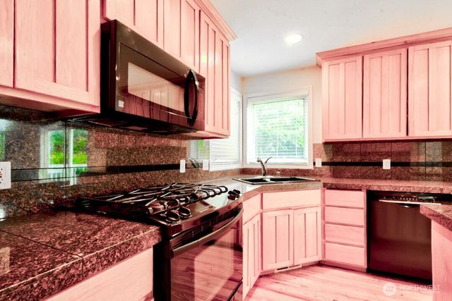 23924 SE 139th Place, Kent, WA 98042